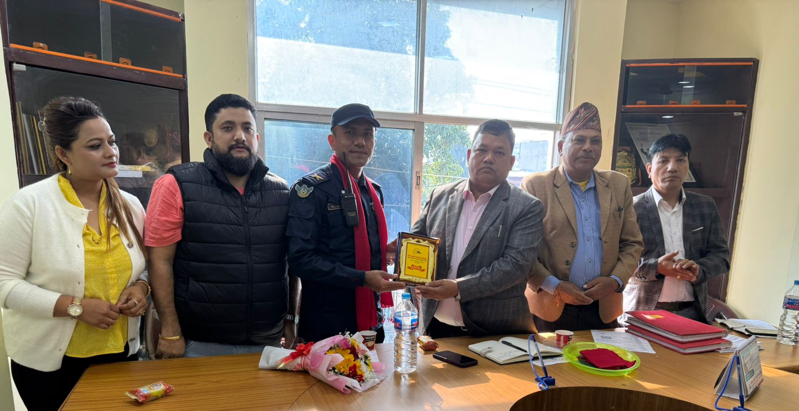 सुनचाँदी व्यवसायी संघ चितवनद्वारा प्रहरी निरीक्षक कार्कीलाई स्वागत तथा सम्मान