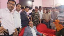 अर्थमन्त्रीलाई पर्सा सुनचाँदी व्यवसायी संघको ज्ञापनपत्र
