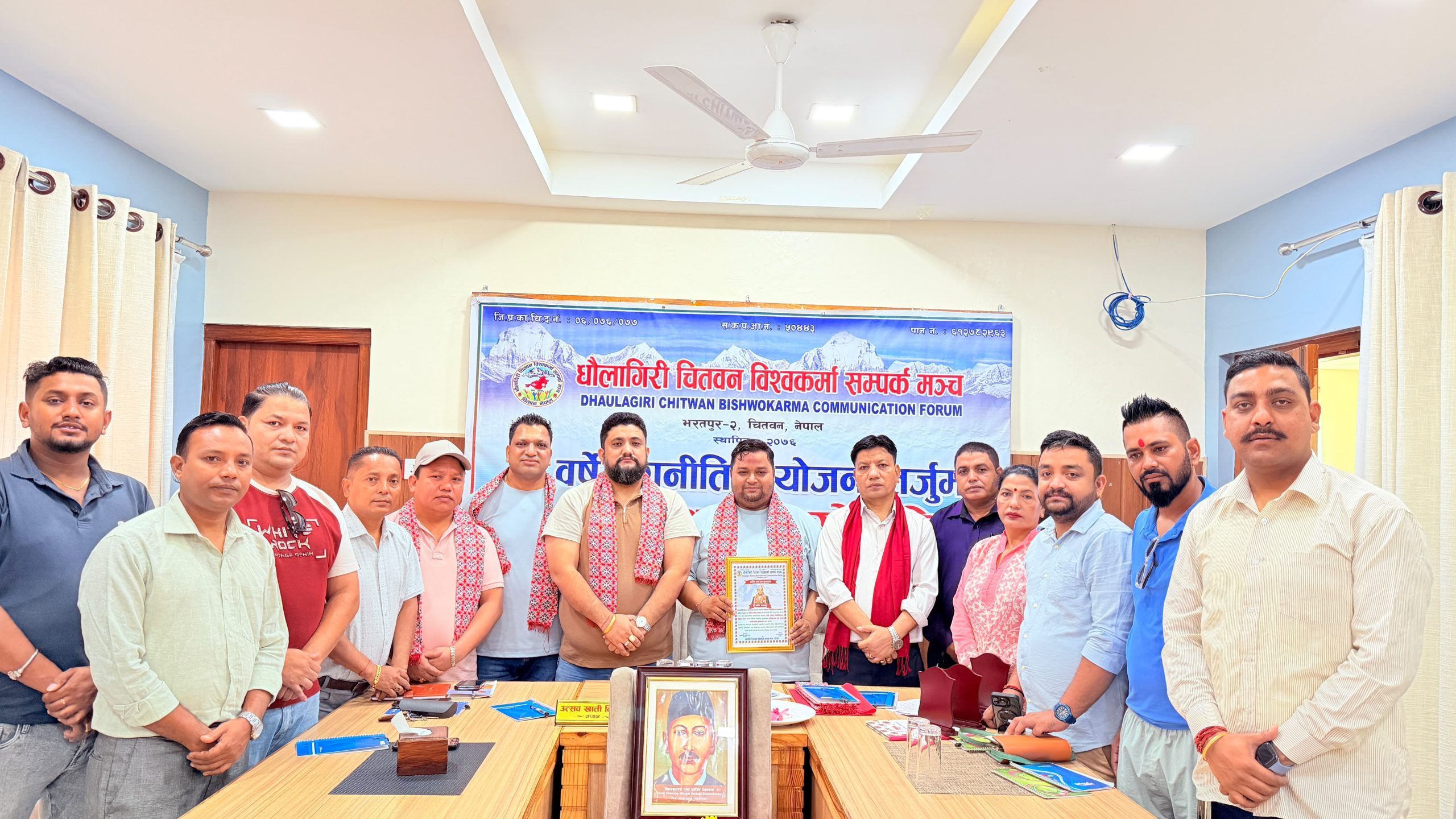 मञ्चद्वारा पत्रकार अमिर रामदाम सम्मानित